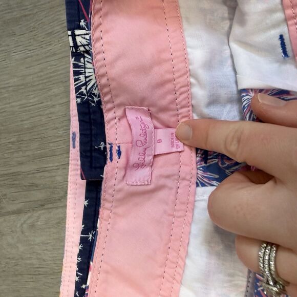 Lilly Pulitzer Fireworks Print Callahan Shorts, size 0 Lot Of 3 Rare - Picture 7 of 7